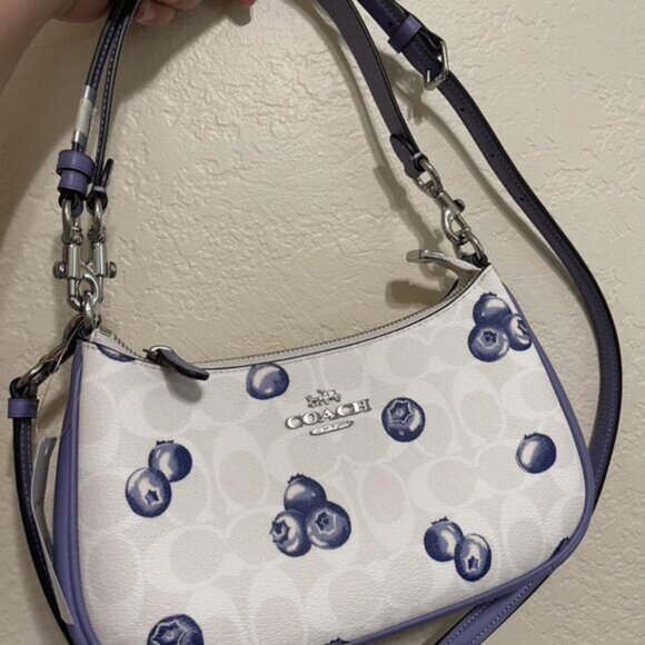 COACH TERI SHOULDER BAG IN SIGNATURE CANVAS WITH BLUEBERRY PRINT（COACH CR292) - Picture 1 of 6